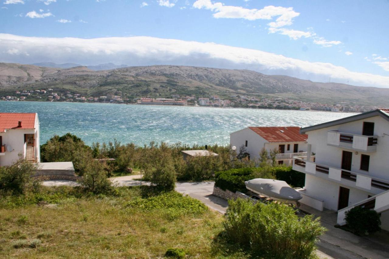 Apartments By The Sea Pag - 532 Pag Town Exterior foto
